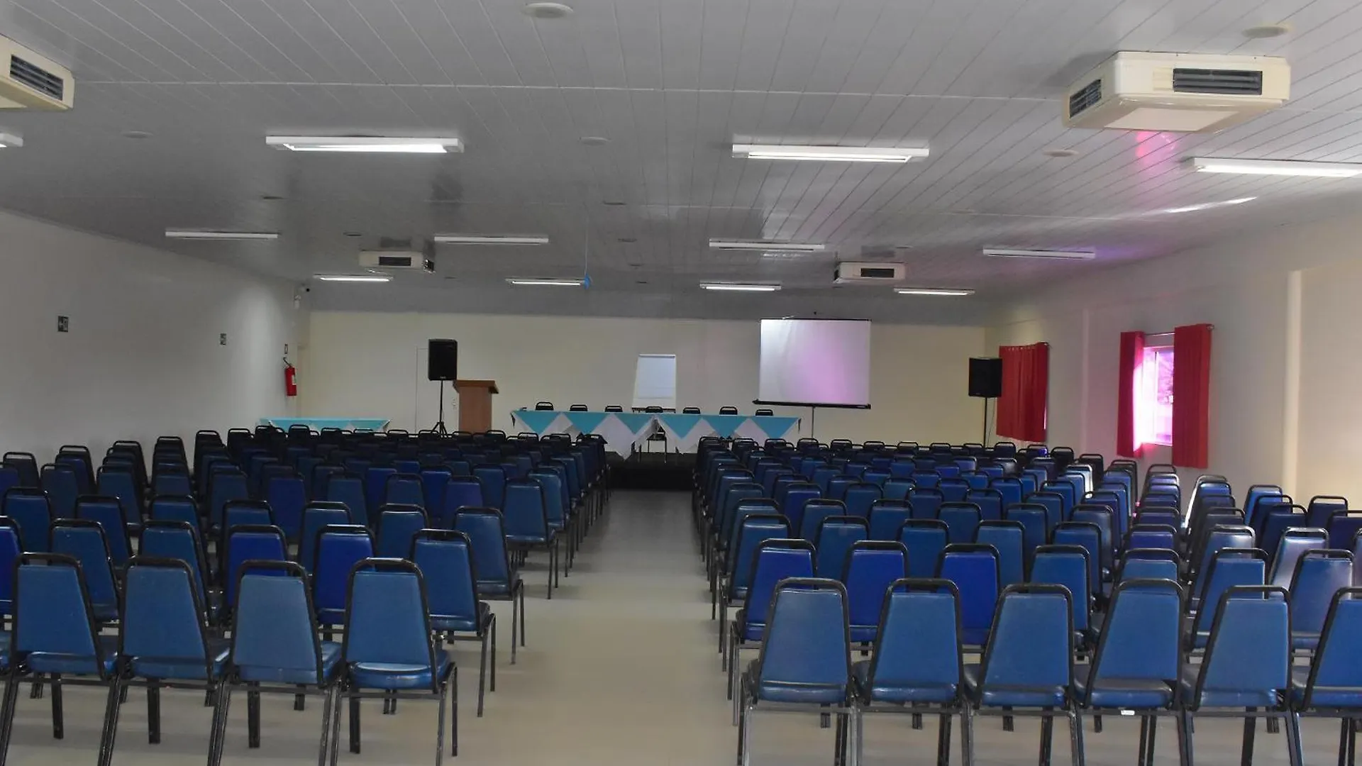 Nobreza Fiori Turismo Em Caldas Novas Diroma Fiori Sem Roupas De Cama Banho E Refeicoes A Serem Contratadas Separadamente Da Reserva 0*,